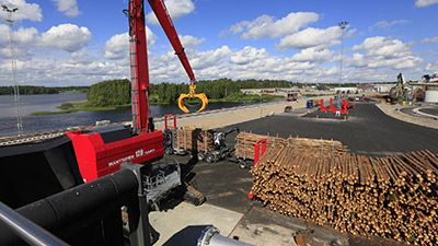 Logs transported at Metsa
